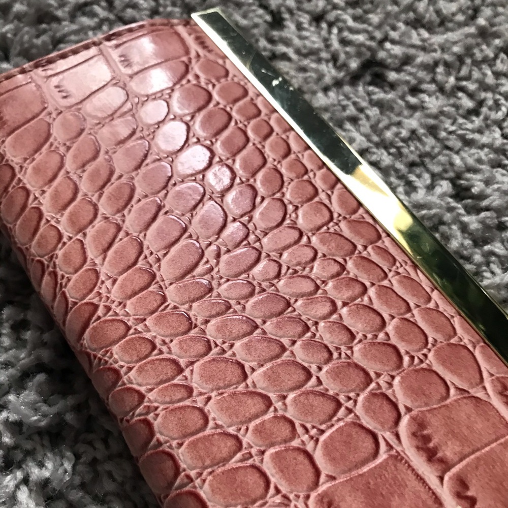 Blush pink crocodile embossed clutch wallet. NWOT